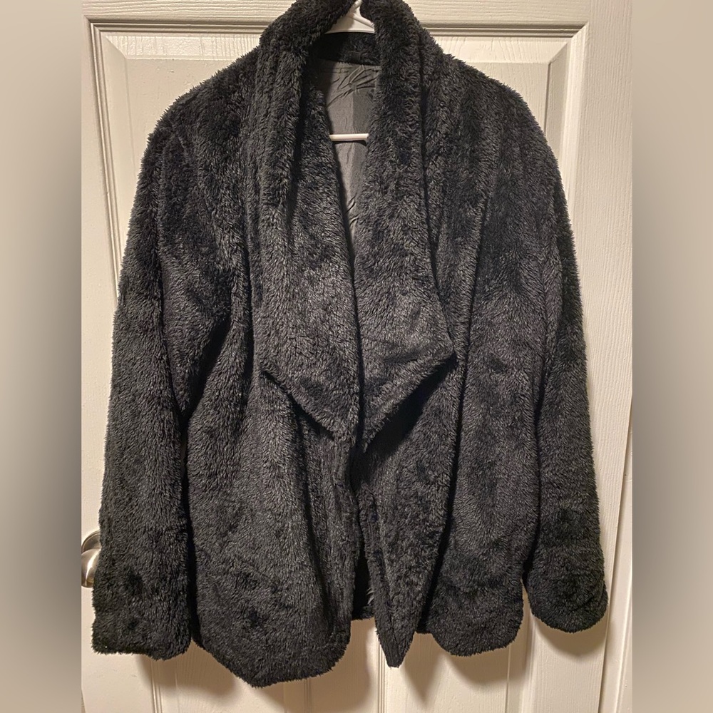 Non-Branded Fluffy Jacket